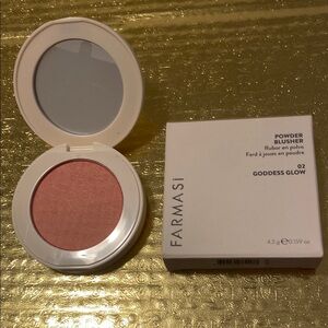 Farmasi Pink Blush Compact Radiant Finish